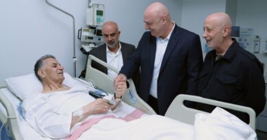 الرئيس عون عاد البطريرك الراعي في اوتيل ديو واطمأن إلى صحته بعد نجاح الجراحة التي اجريت له
