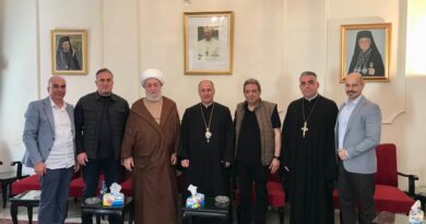 المفتي عسيران يقدم التهاني للمطرانين حداد والعمار