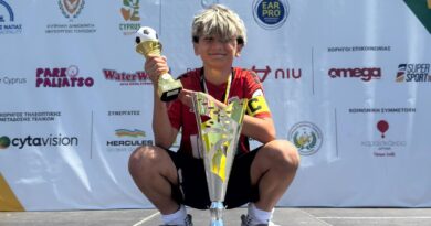شادي فياض يحتفل بإنجاز فريق MSL غزير 2012 في بطولة أيانابا الدولية بكرة القدم