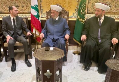 استقبل مفتي الجمهورية اللبنانية الشيخ عبد اللطيف دريان في دار الفتوى النائب أحمد الخير