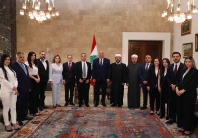 الرئيس عون استقبل النائب حيدر ناصر على رأس وفد: ثقافة المواطنة يجب ان تسود في لبنان وعلينا البناء على نجاح اللبنانيين في الخارج
