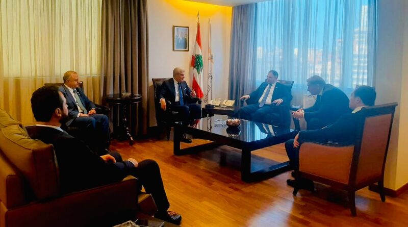 بحث وزير الصناعة جو عيسى الخوري مع وفد برلماني من جمهورية جورجيا كيفية تطوير العلاقات التجارية بين البلدين.