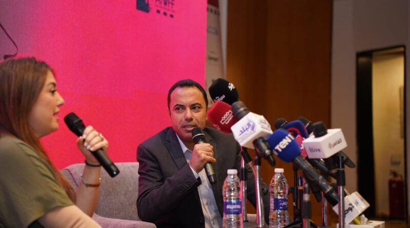 رفعت شعار كامل العدد و حفلت بالزغاريد والاحتفال