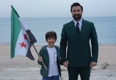 عبد الكريم حمدان يشعل حماس السوريين بأغنية “هزوا الأرض ويحقق المزيد من النجاحات (عبد الكريم حمدان يشعل حماس بأغنية) “هزوا الأرض ويحقق المزيد من النجاحات
