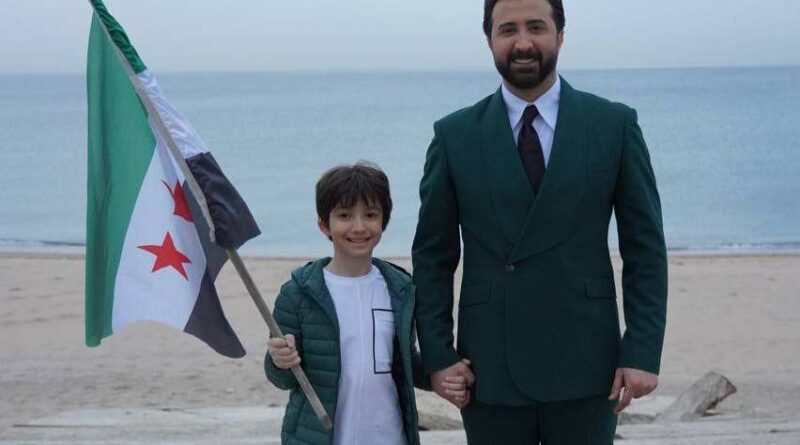 عبد الكريم حمدان يشعل حماس السوريين بأغنية “هزوا الأرض ويحقق المزيد من النجاحات (عبد الكريم حمدان يشعل حماس بأغنية) “هزوا الأرض ويحقق المزيد من النجاحات