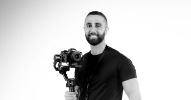 جو غانم: ما يهمّني هو إبراز الجمال في كلّ شخص…لأنّ كلّ إنسان هو نجم لحظة تصويره!