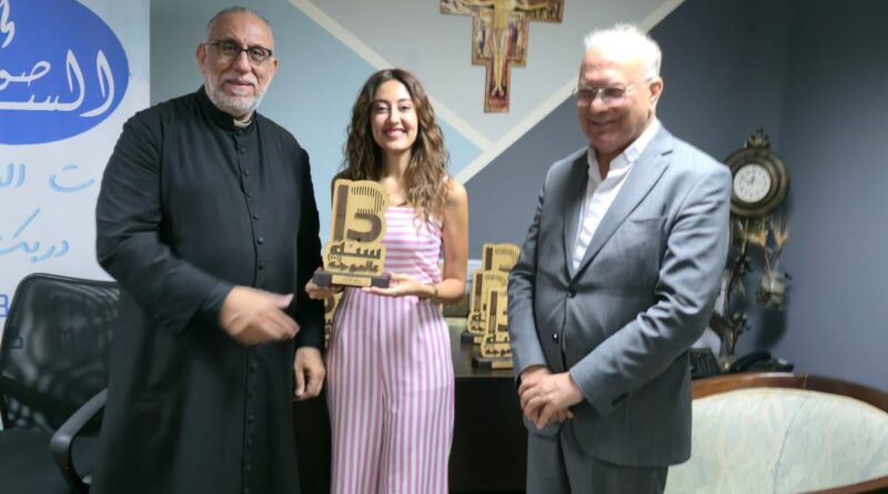 إذاعة “صوت السما” تحتفل بعيدها الثالث عشر بيوم إذاعي استثنائي برعاية المطران إبراهيم مخايل إبراهيم